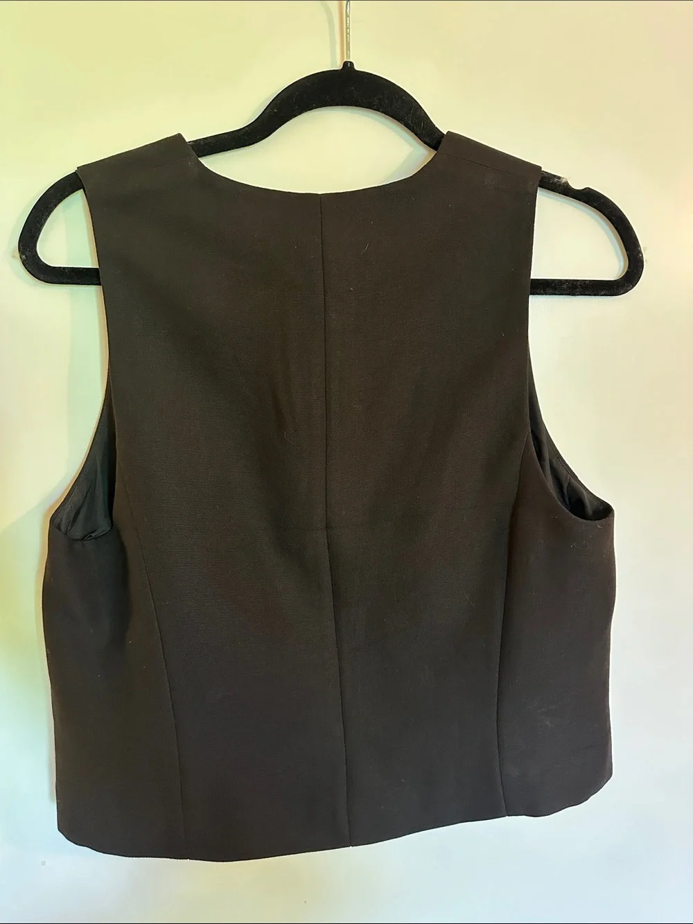 NWT Black Button-Front Vest Top - Picture 2 of 2